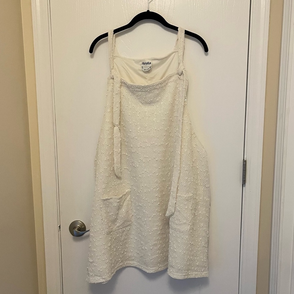 Arula Sleeveless Dress